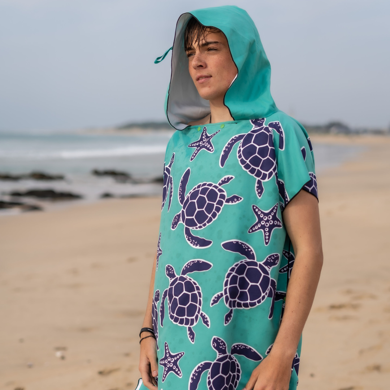 Adult Microfibre Hoodie Towel - Aqua Turtle - Kaalfööt